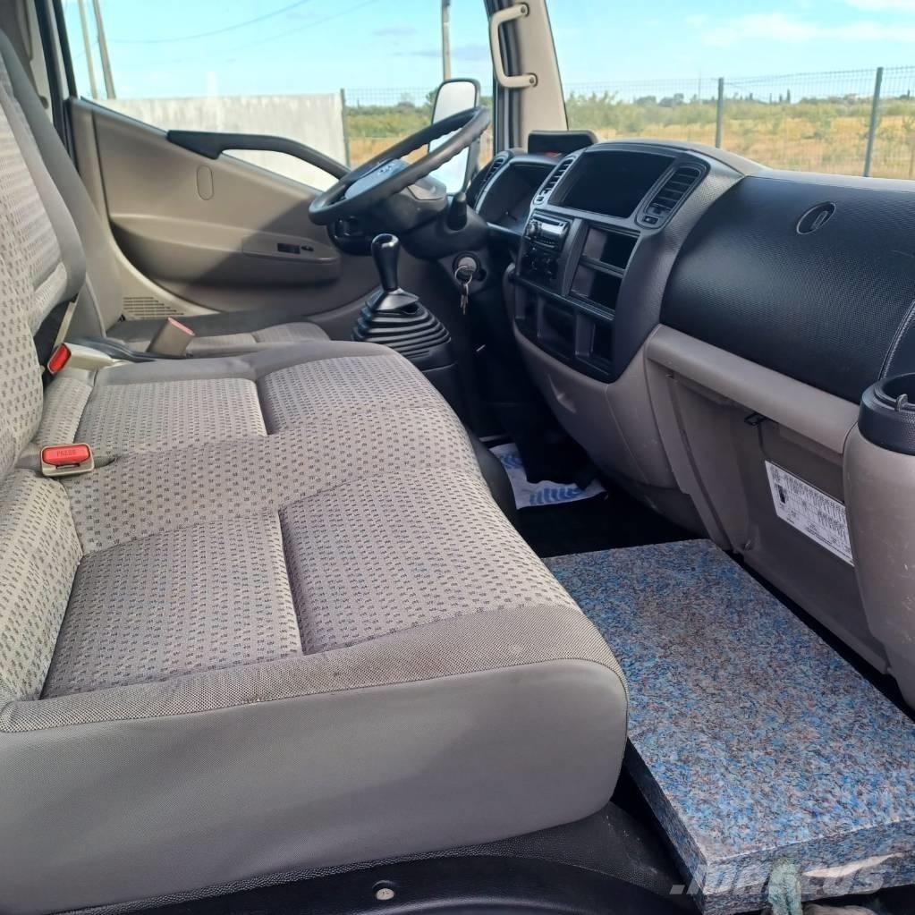 Nissan CABSTAR 35.11 Camion nacelle