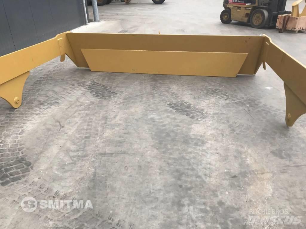 Volvo A45G Hayons