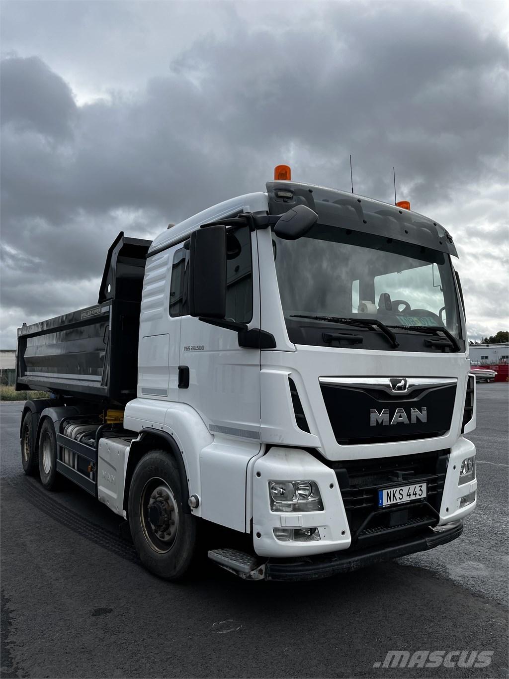 MAN TGS 28.500 Camion benne