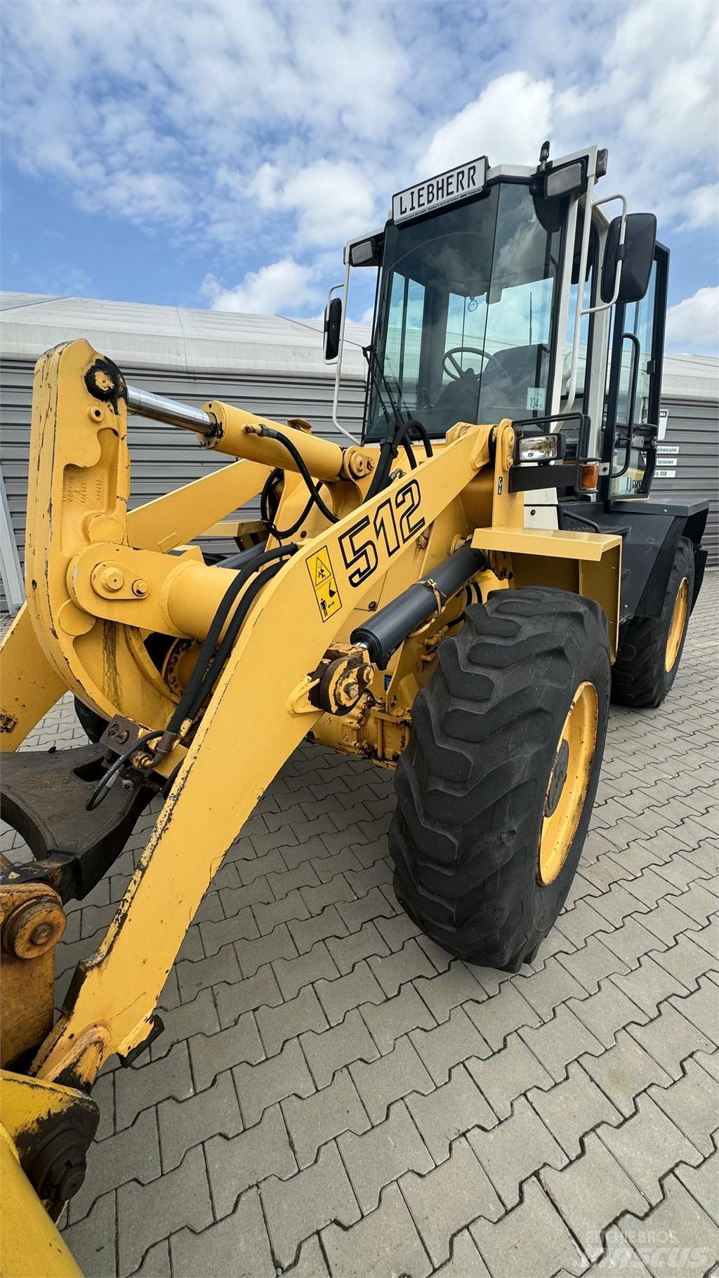 Liebherr 512 Chargeuse sur pneus