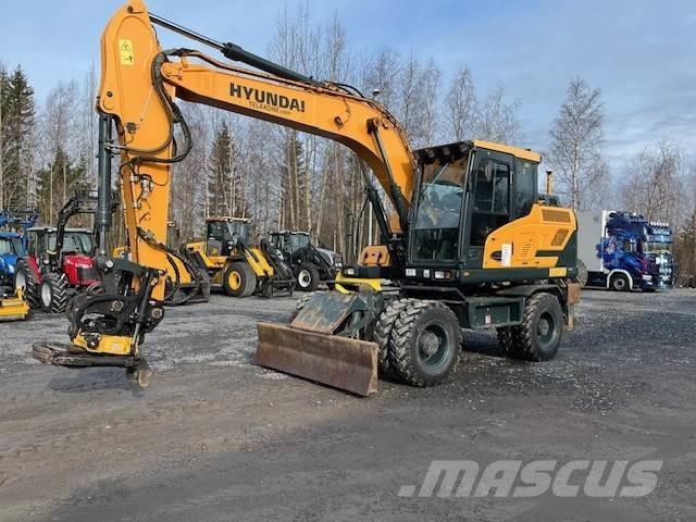 Hyundai HW 140 Pelle sur pneus