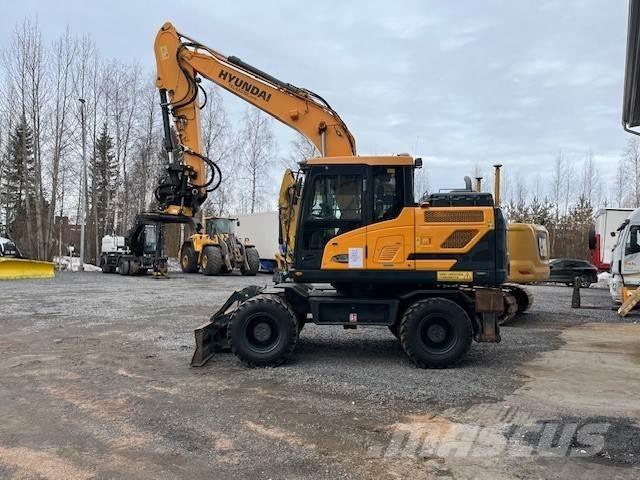 Hyundai HW 140 Pelle sur pneus