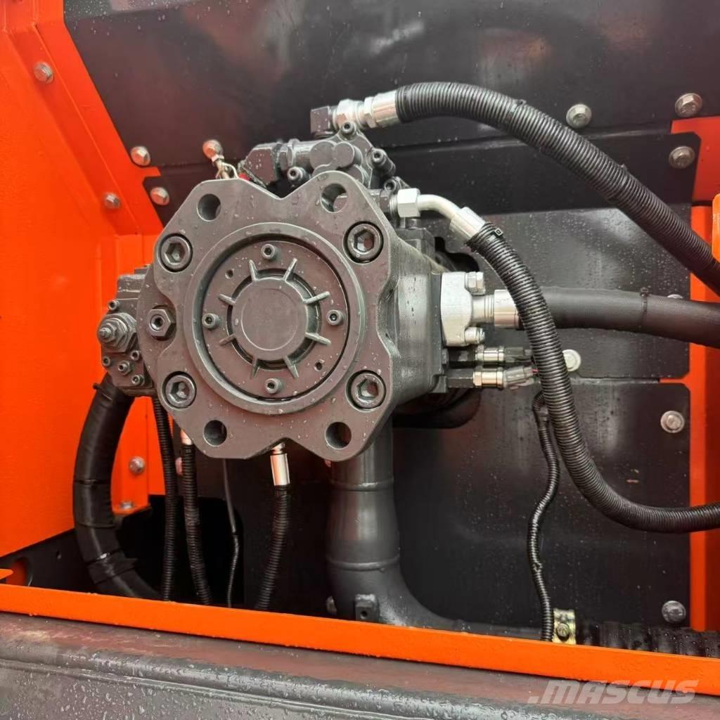Doosan DX 225 LCA Pelle sur chenilles