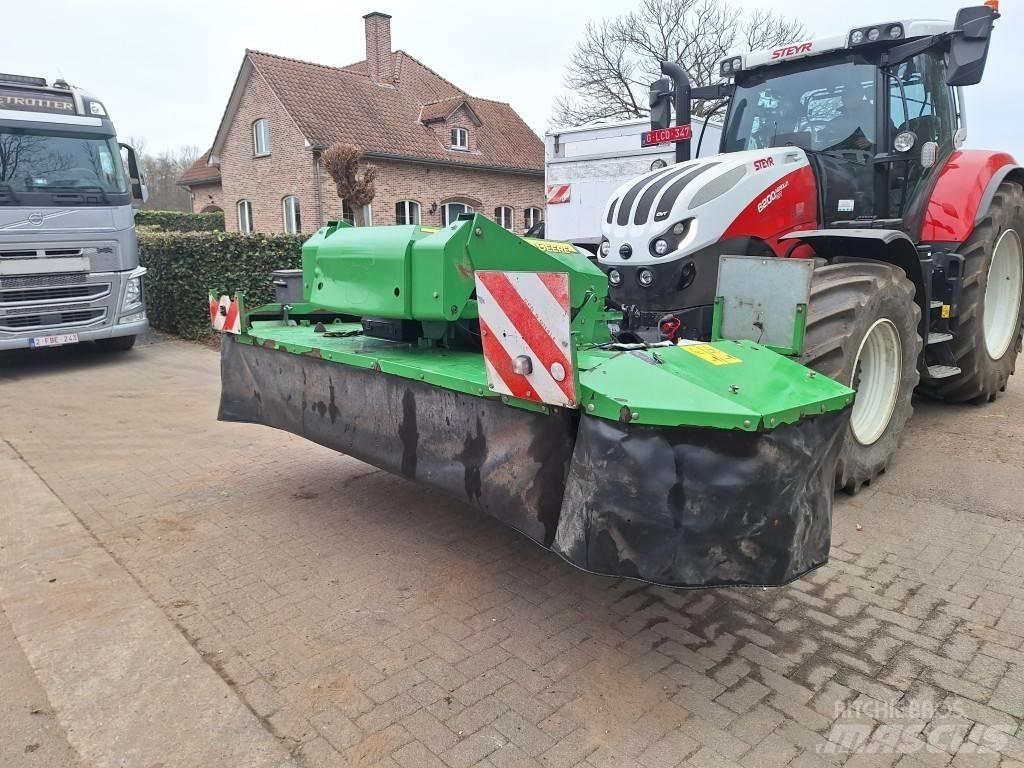 John Deere 131 Faucheuse-conditionneuse