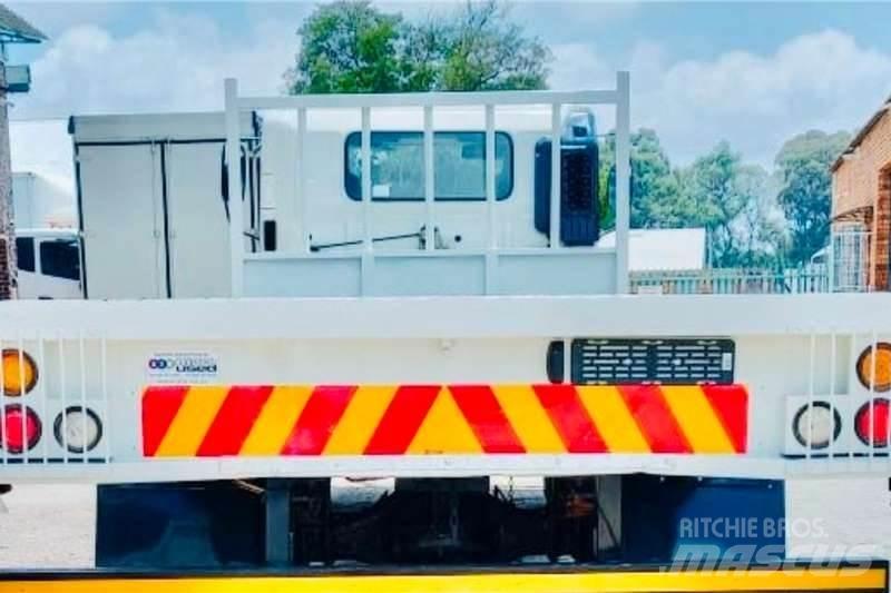 Hino 500 1322 4x4 Autre camion