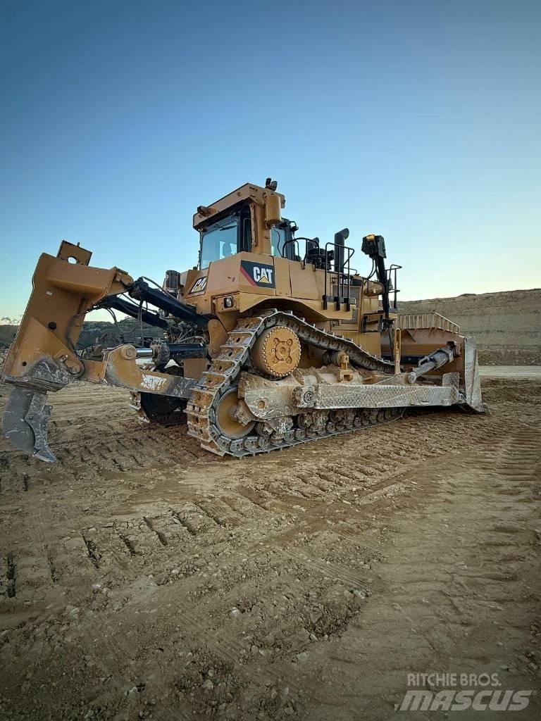 CAT D 10 T Bouteurs sur chenilles