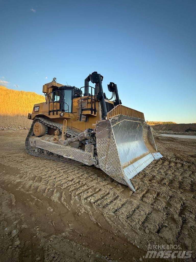 CAT D 10 T Bouteurs sur chenilles