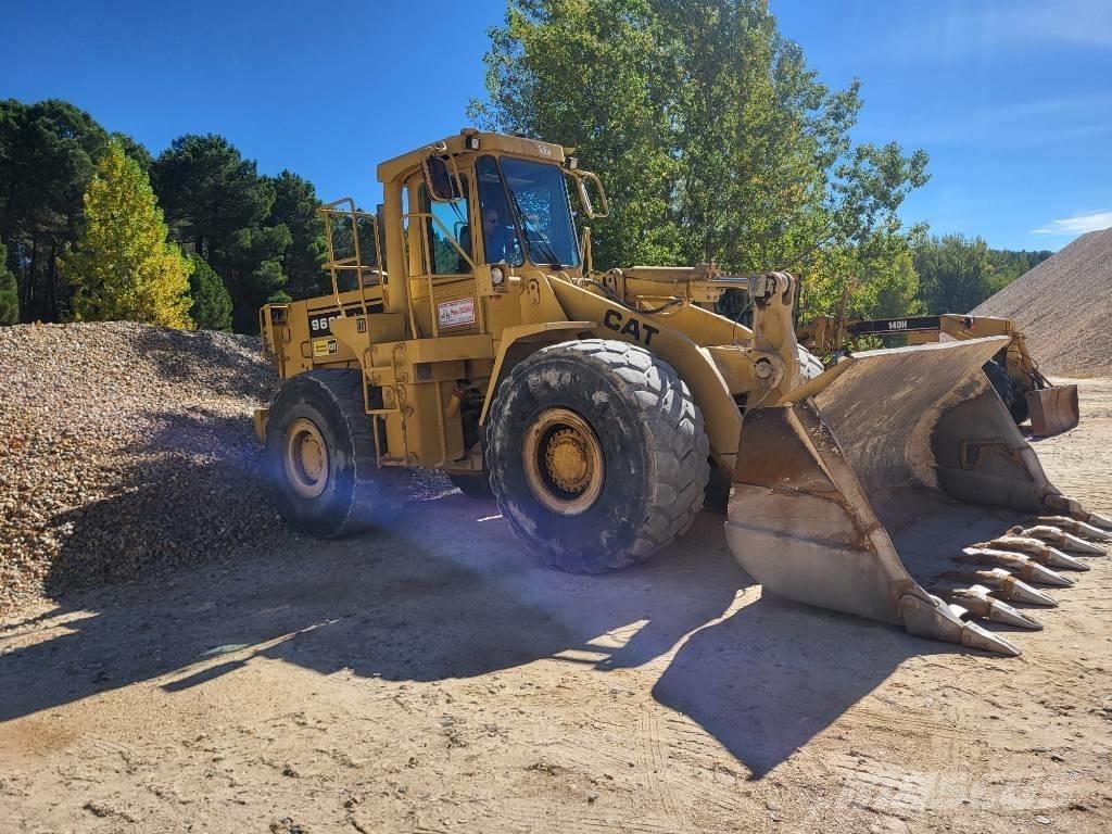 CAT 966E Chargeuse sur pneus