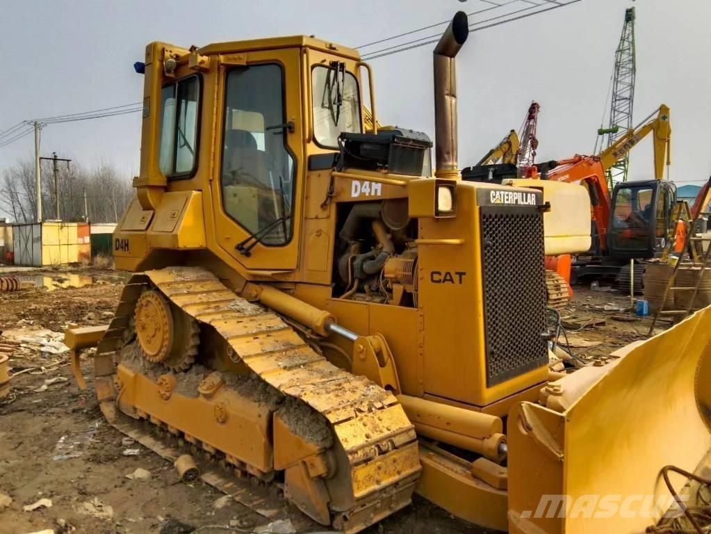 CAT D4H Bouteurs sur chenilles