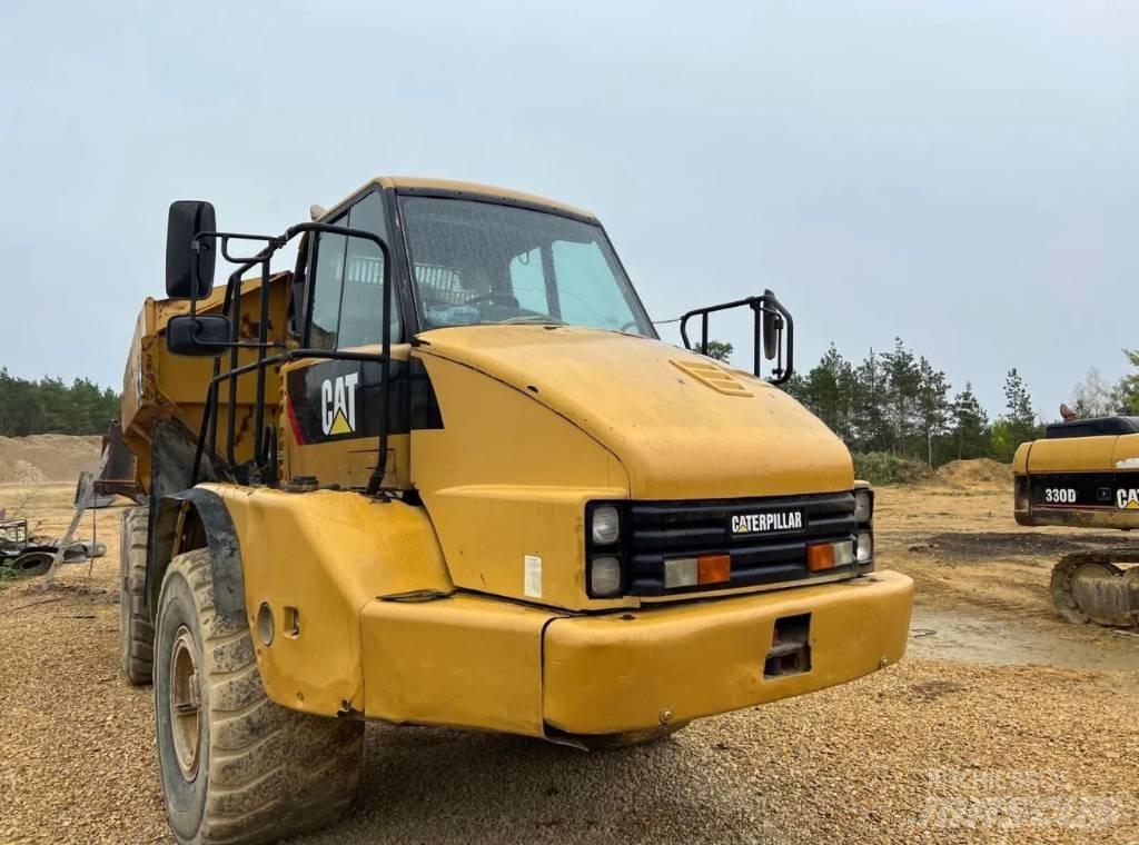 CAT 730 Tombereau articulé