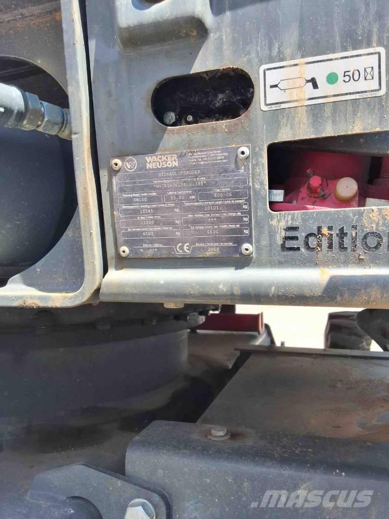 Wacker Neuson EW 100 Pelle sur pneus