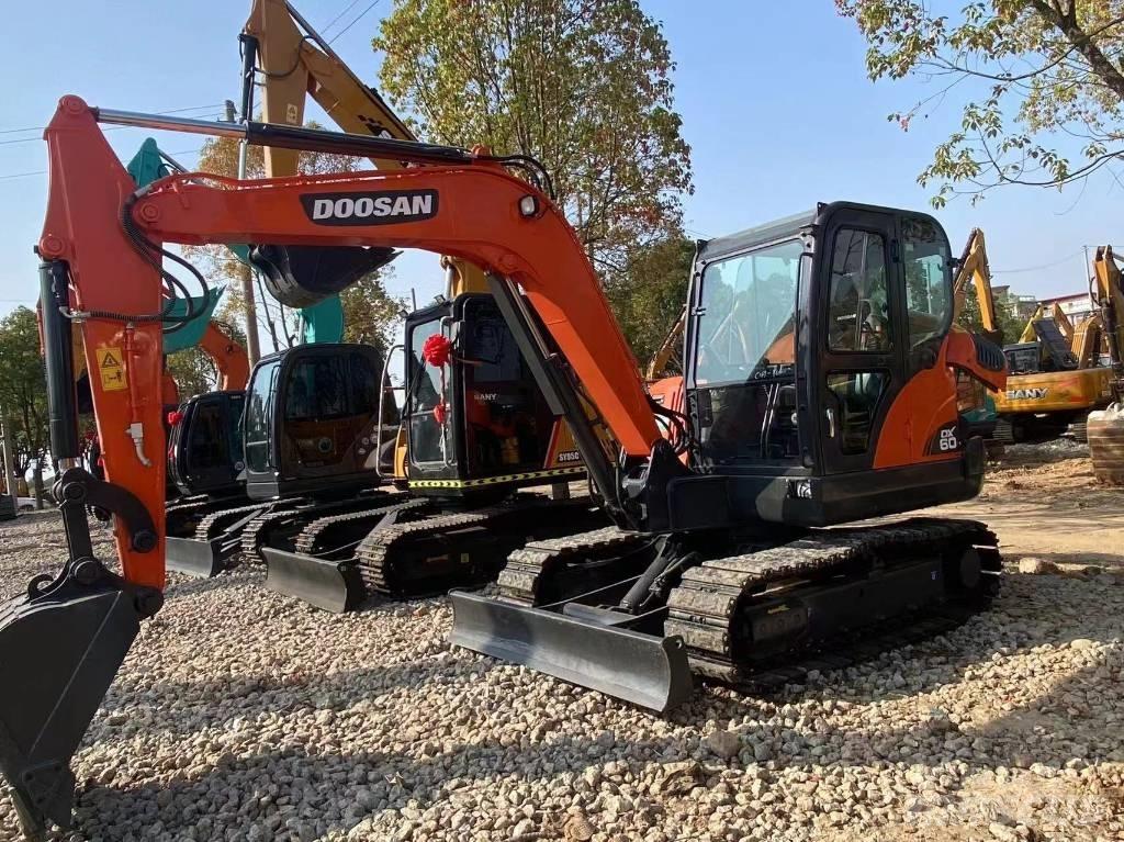 Doosan DX 60-9 Mini pelle < 7t
