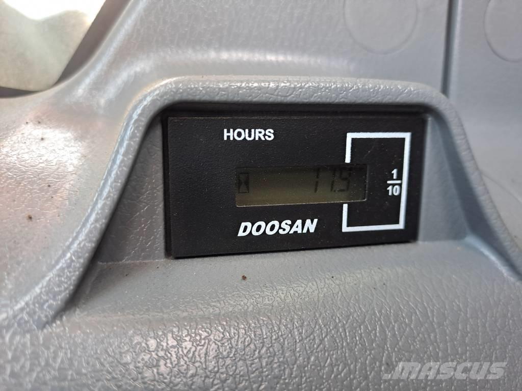 Doosan DX530LC-7M Pelle sur chenilles