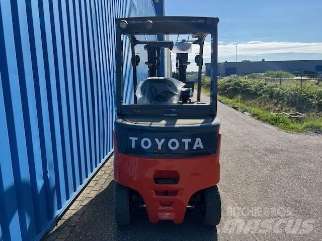 Toyota Traigo 80 Chariots élévateurs électriques