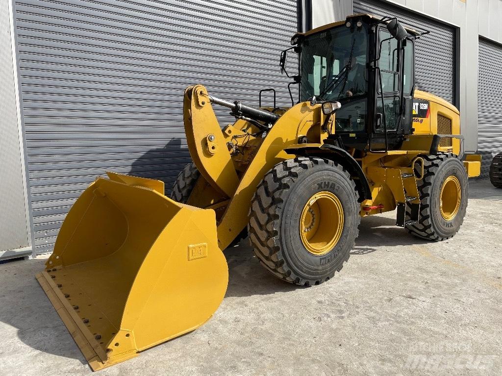 CAT 926M Chargeuse sur pneus