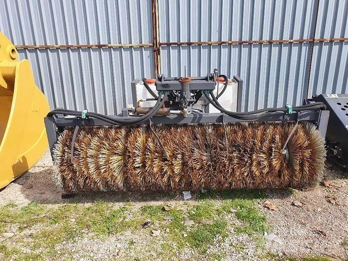 CAT BA 25 Balayeuse / Autolaveuse