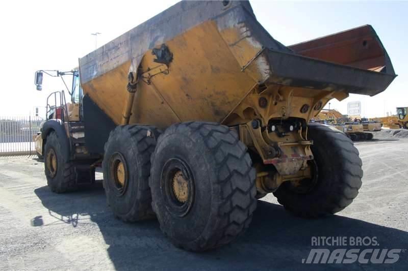 Bell B40E Tombereau articulé