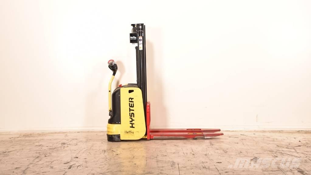 Hyster S 1.0-24 Gerbeur accompagnant