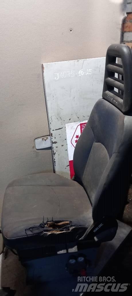Iveco Daily.     3802247 Cabines
