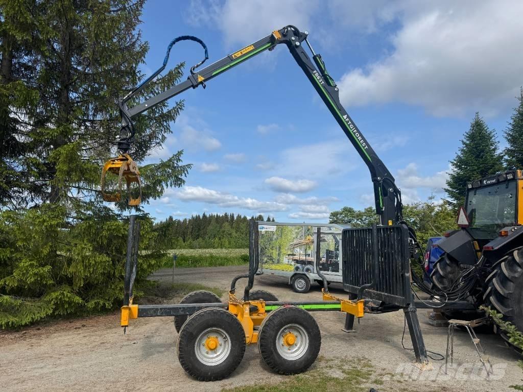 FTG Forest FB70 Remorque forestière avec grue