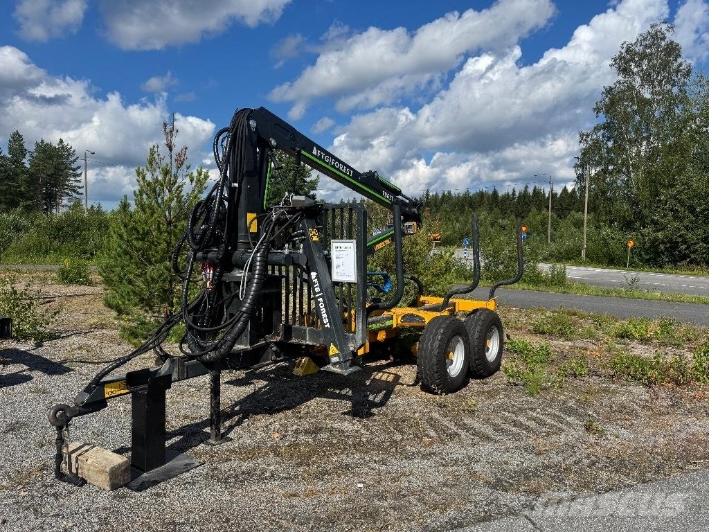 FTG Forest FB70 Remorque forestière avec grue