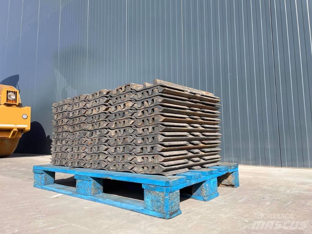 Fiat-Hitachi EX255 Chenilles