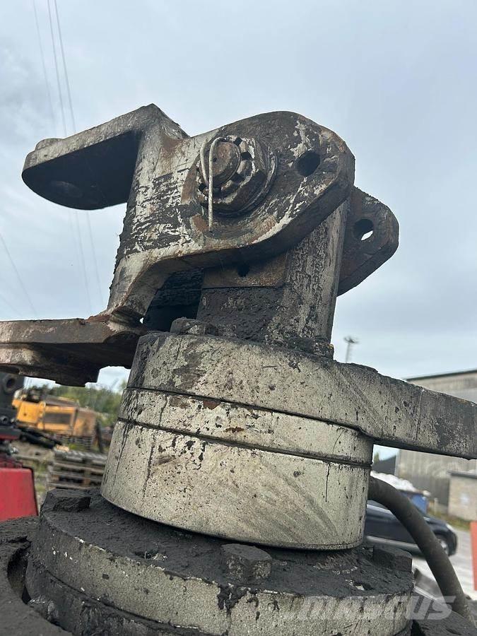 Liebherr 30t Grappin