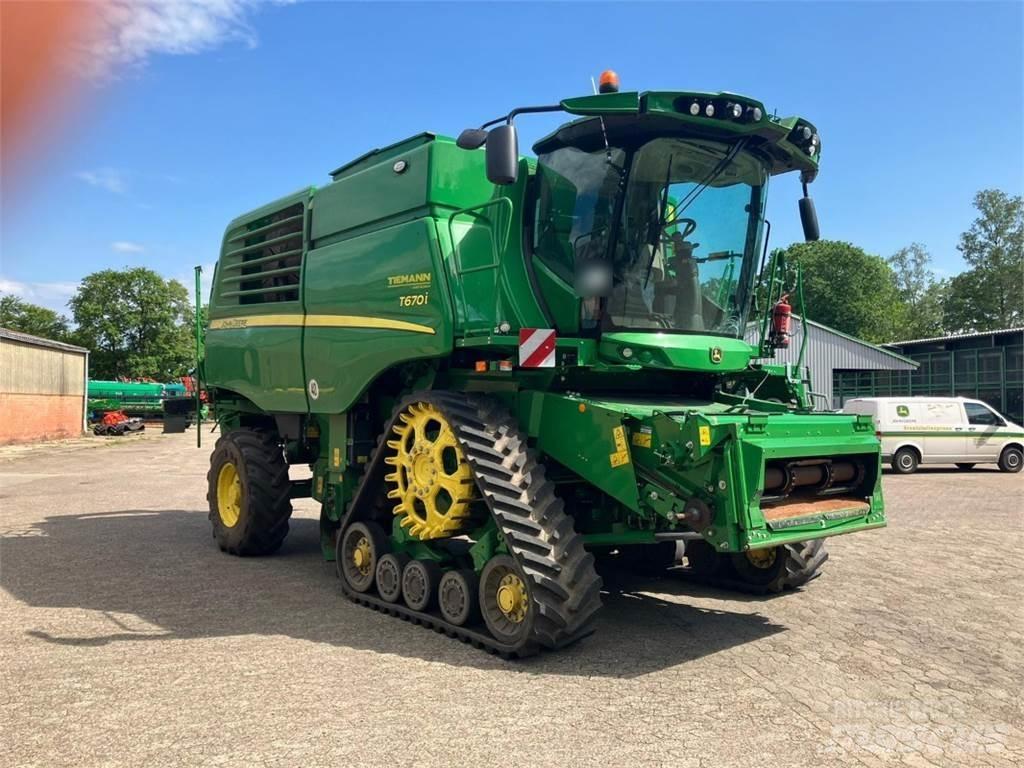 John Deere T670 Moissonneuse batteuse
