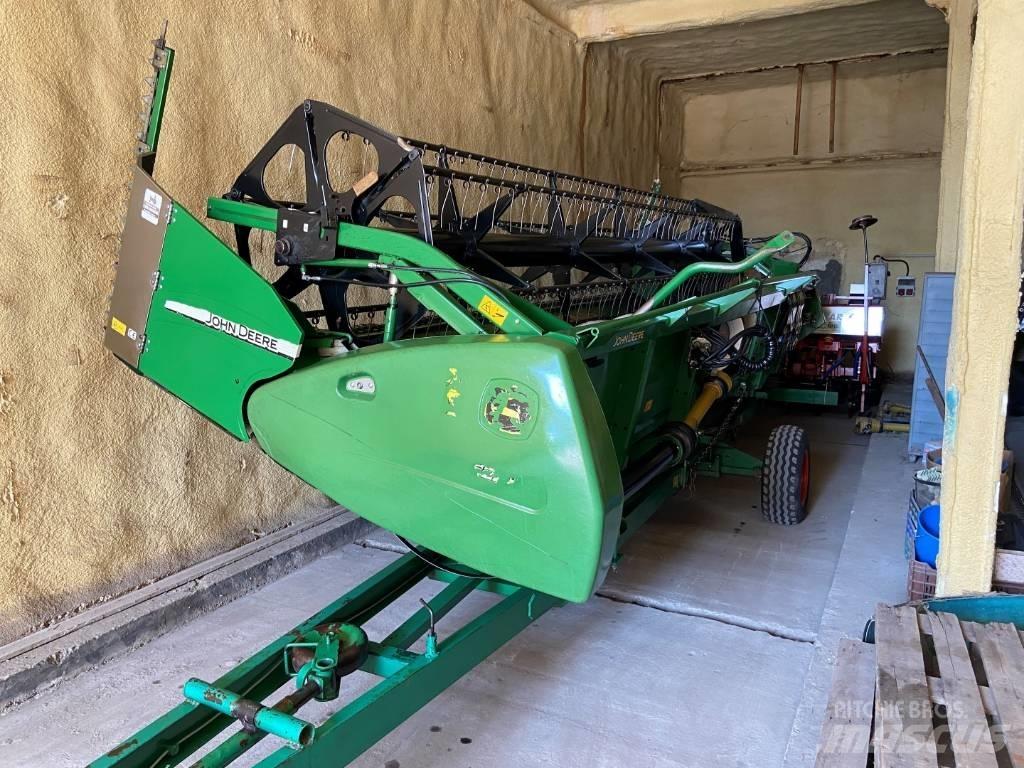 John Deere T 660 Moissonneuse batteuse