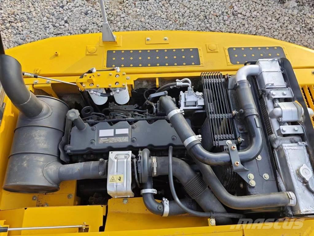 Komatsu PC 200 Pelle sur chenilles