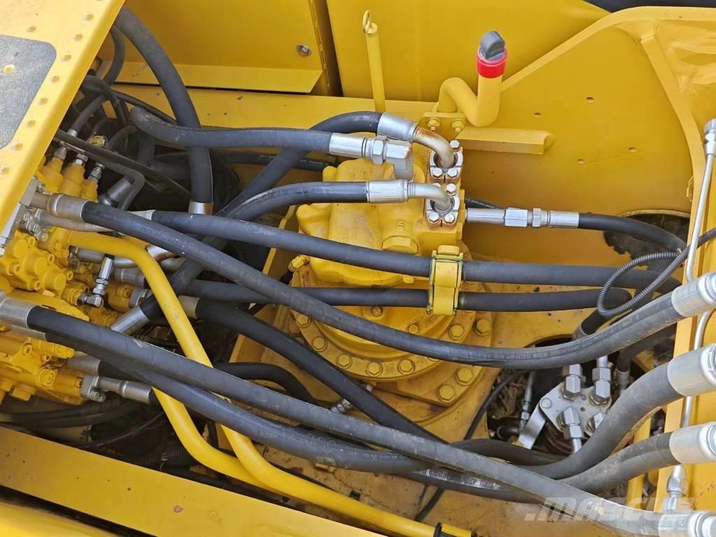 Komatsu PC 200 Pelle sur chenilles