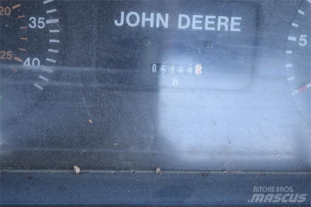 John Deere 6100 Tracteur