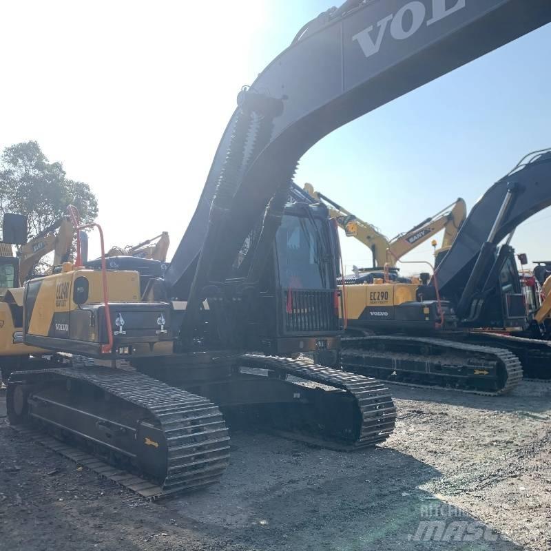 Volvo EC 240 Pelle sur chenilles