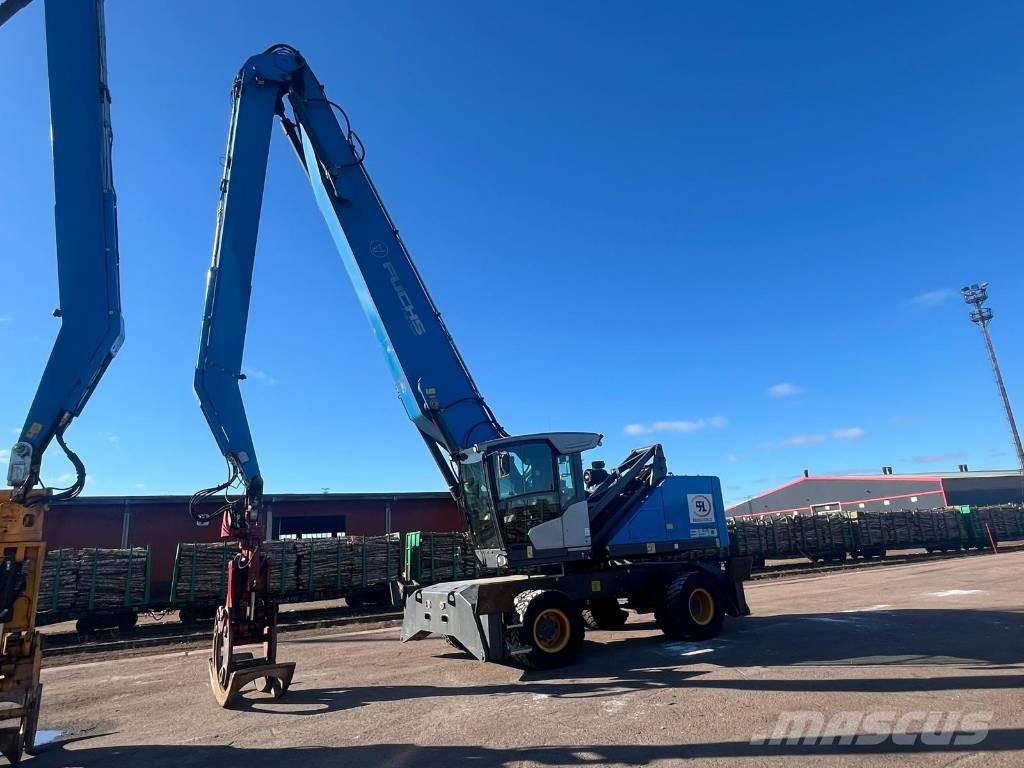 Fuchs 350 Matériel de manutention portuaire