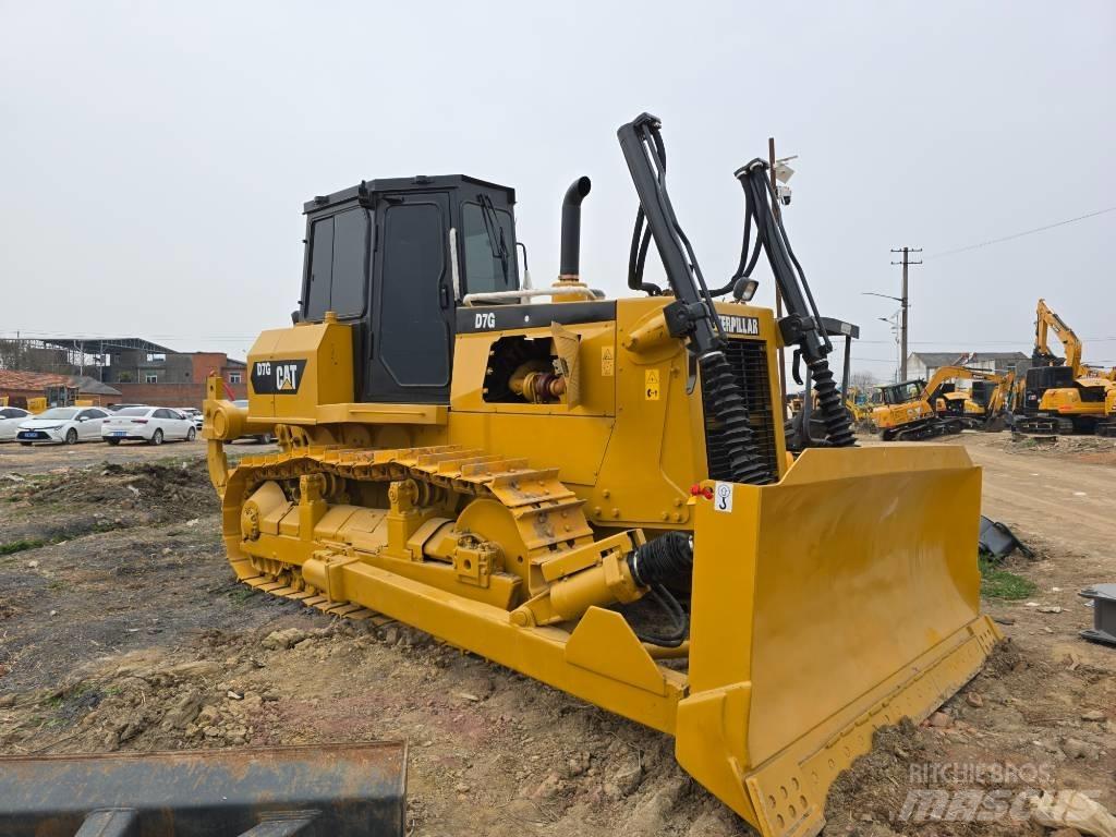CAT D 7 G Bouteurs sur chenilles