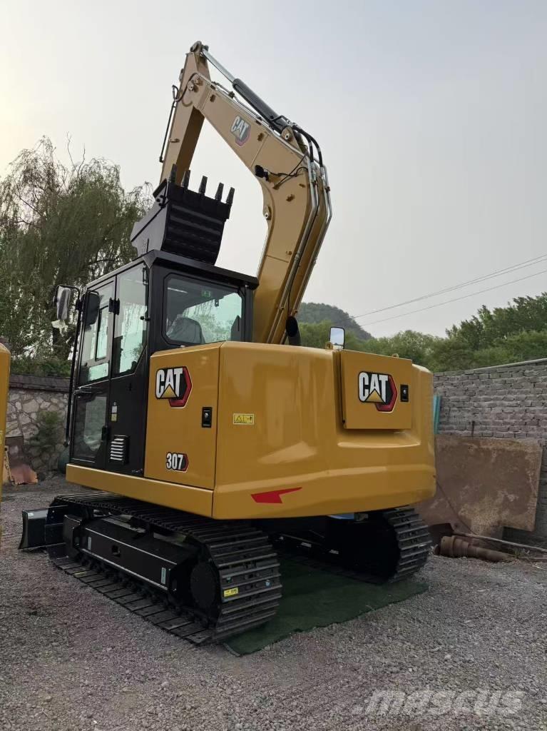 CAT 307 Pelle sur chenilles