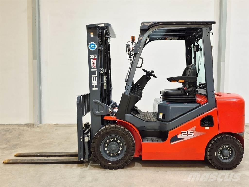 Heli CPCD25 XC26H Chariots diesel