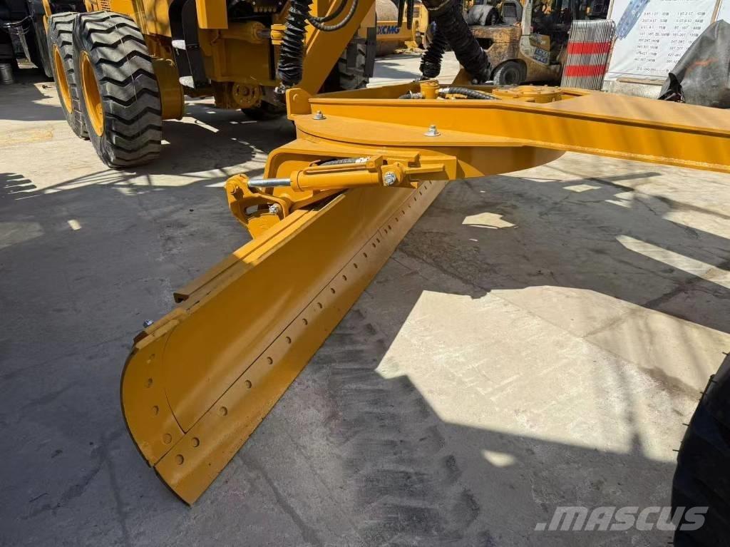 CAT 140 H Niveleuse