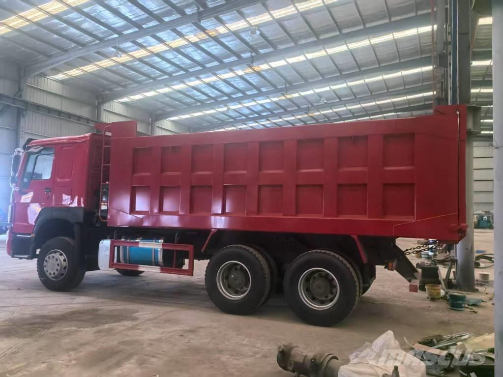 Sinotruk HOWO371 Camion benne