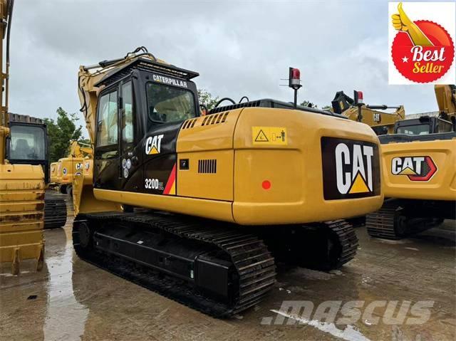 CAT 320 D 2L Pelle sur chenilles
