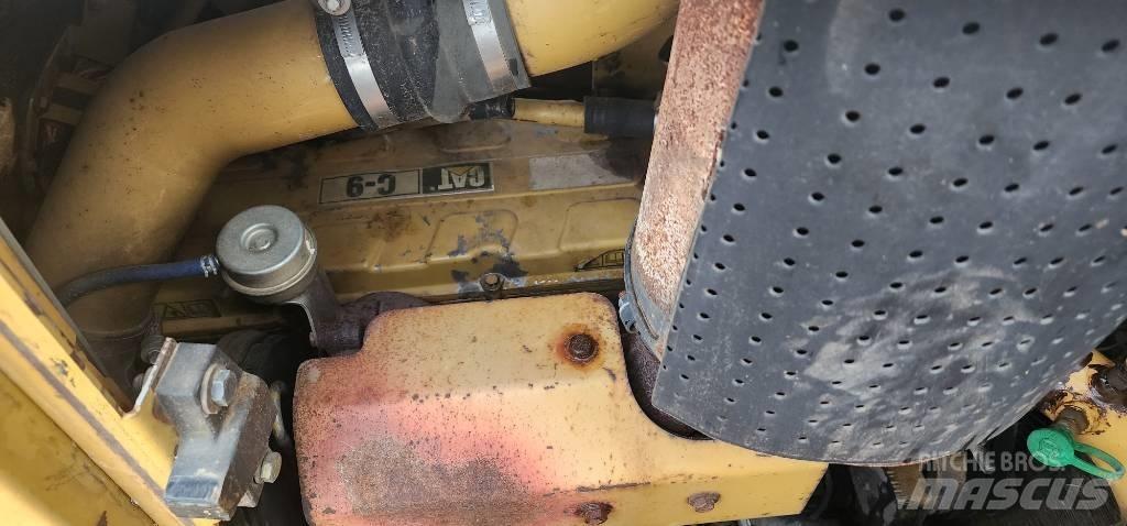 CAT D 6 R II Bouteurs sur chenilles