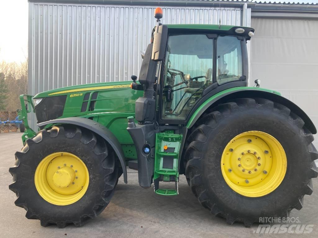 John Deere 6250 R Tracteur