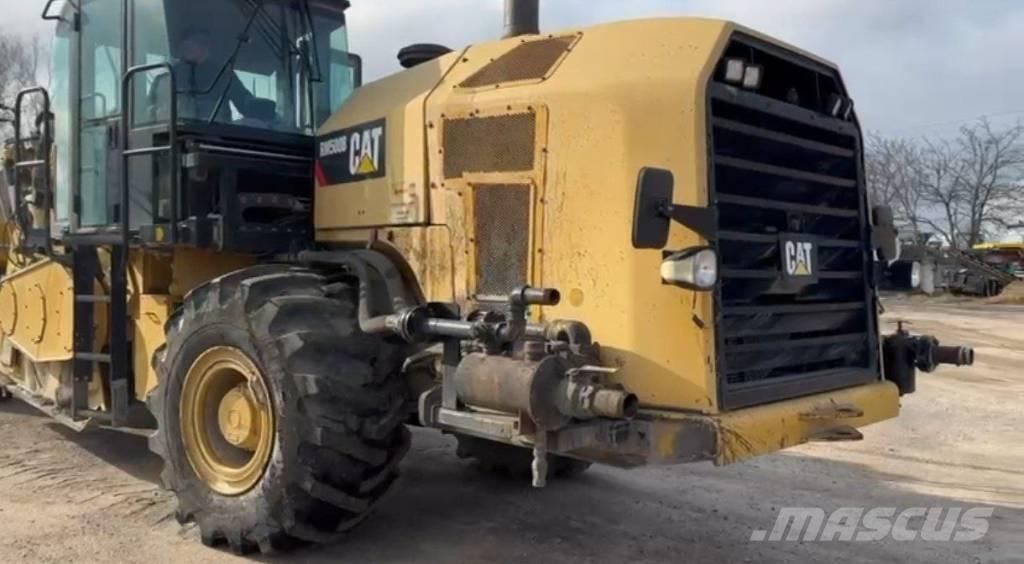 CAT RM 500 Recycleur bitume