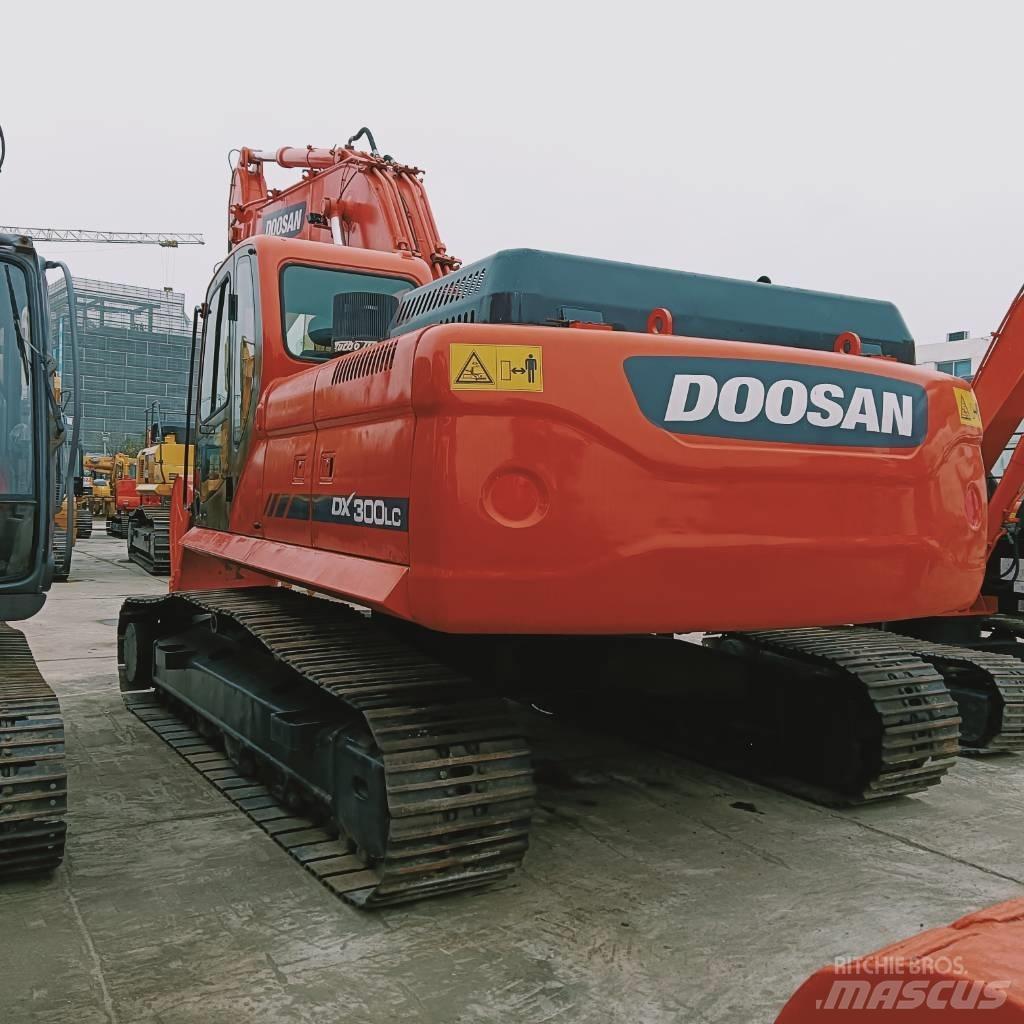 Doosan DX 300 LC Pelle sur chenilles
