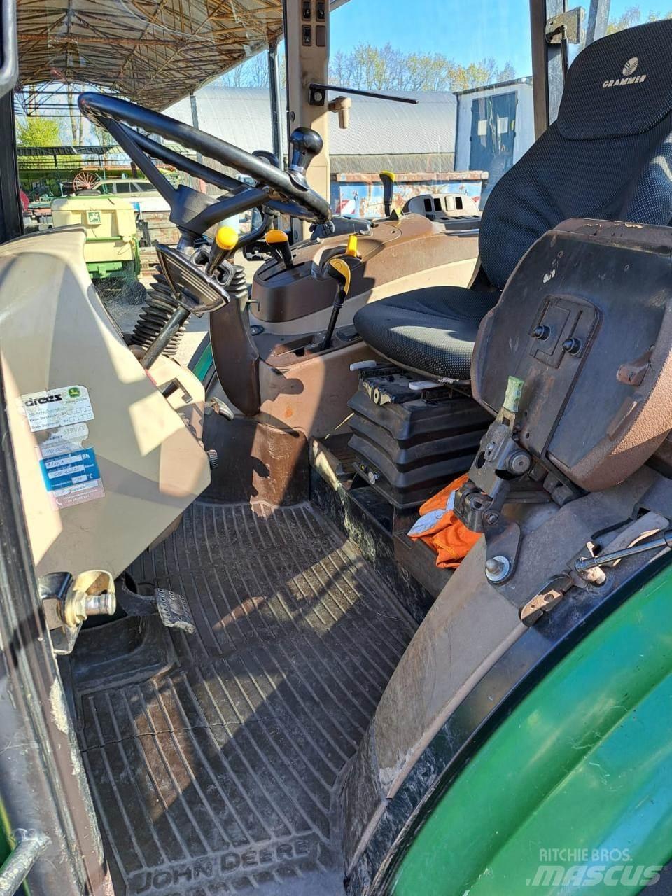 John Deere 5720 + FL Tracteur