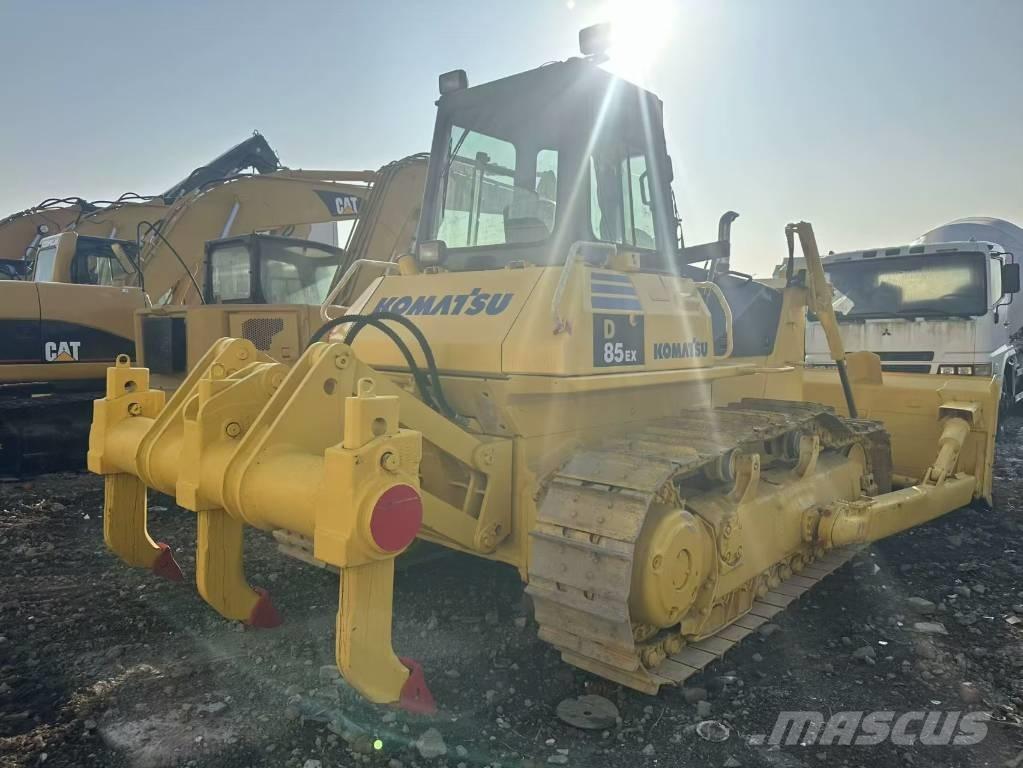 Komatsu D 85 E Bouteurs sur chenilles