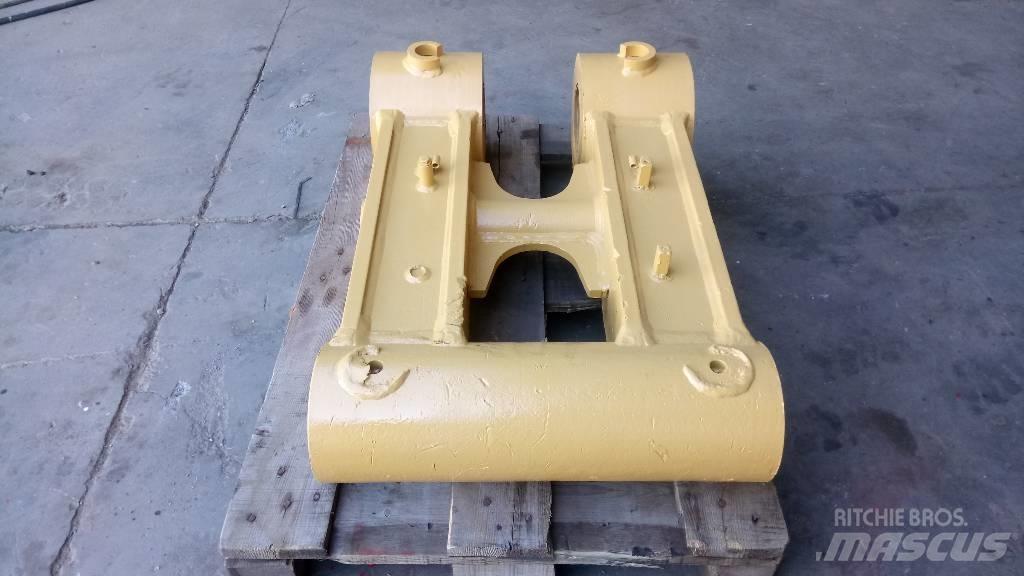 CAT 375 Bras et Godet