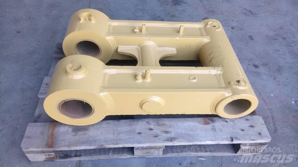 CAT 375 Bras et Godet