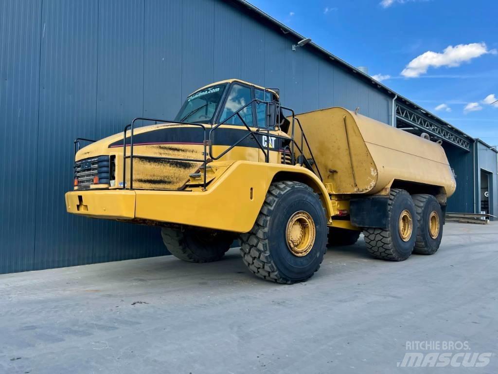 CAT 740 WATER TRUCK Camion citerne à eau
