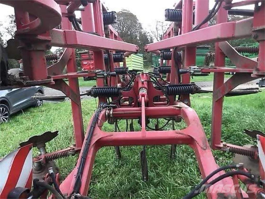 Horsch Tiger 4 AS Déchaumeur, cultivateur